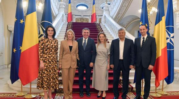 gheorghe hagi in lacrimi lucescu a fost ca un parinte pentru mine