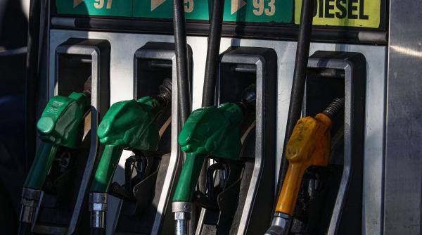 Ministrul Economiei: „Nu avem glob de cristal să știm cum vor evolua prețurile” – Scumpirile la carburanți lovesc România din cauza războiului din Iran