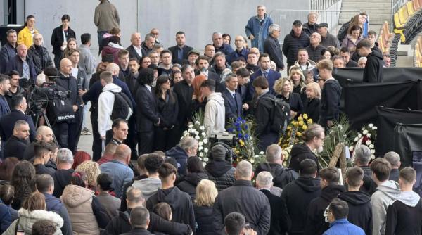 hagi ambasador lucescu mircea lucescu
