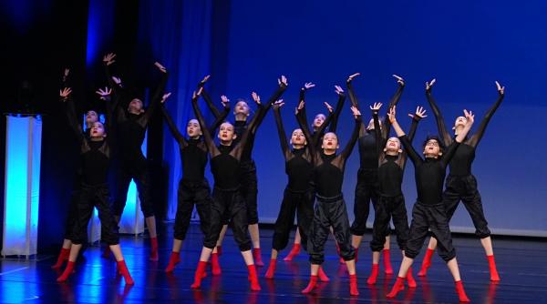 Calificare spectaculoasă a unei trupe de dans timișorene în finala mondială Dance World Cup 2026