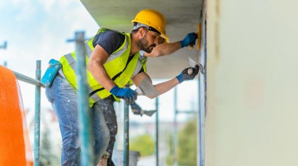 De ce oamenii din România aleg meșteri pentru izolație exterioară și fațade prin intermediul platformei Daibau?