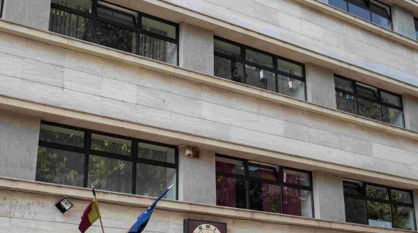 Ministerul lui Irineu Darău vrea să dea 1,8 milioane de lei pe servicii de curățenie pentru sediile din București