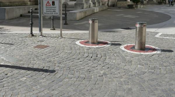 Achiziție la Primăria lui Ciprian Ciucu. Bolarzi retractabili și sistem de supraveghere de 700.000 de euro, în Centrul Vechi