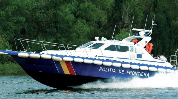 Acțiune anti-braconaj în Marea Neagră: Sute de metri de plase ilegale pline cu sturioni, descoperite de Garda de Coastă