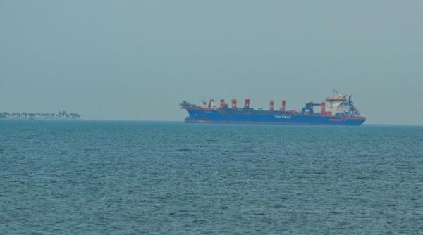 coreea de sud sparge blocada sua stramtoarea ormuz petrolierul traversat marea rosie