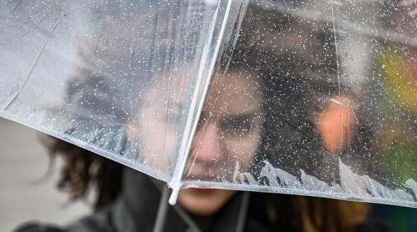 ANM anunță furtuni puternice în România: ploi torențiale, grindină și vânt de până la 80 km/h