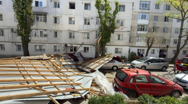 România, lovită de cea mai violentă furtună din 2026: morți, răniți și pagube în zeci de localități