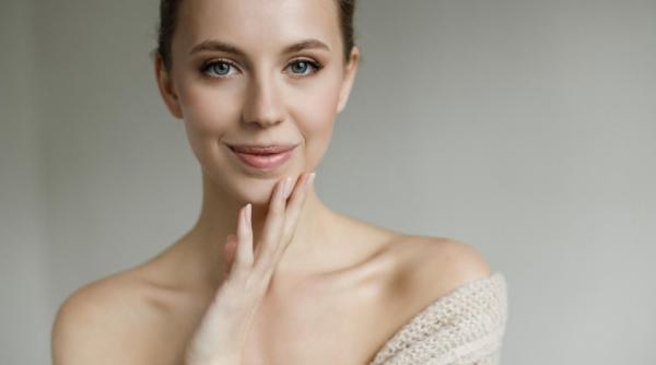 Piele vizibil mai luminoasă cu serul Rilastil Intense C