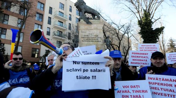 Alertă în școli: Profesorii încep protestele. Calendarul acțiunilor care ar putea bloca anul școlar