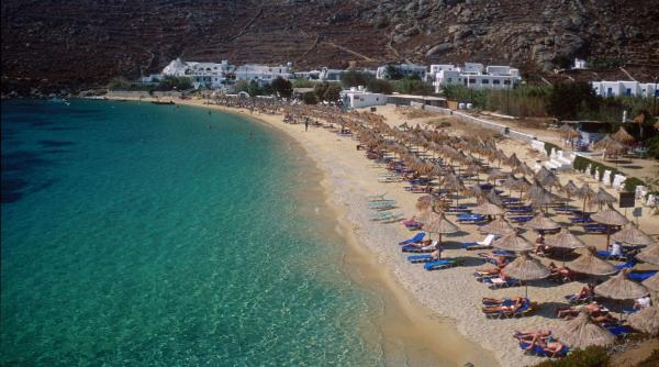 razboi sezlonguri grecia vacante scandal despagubiri instanta