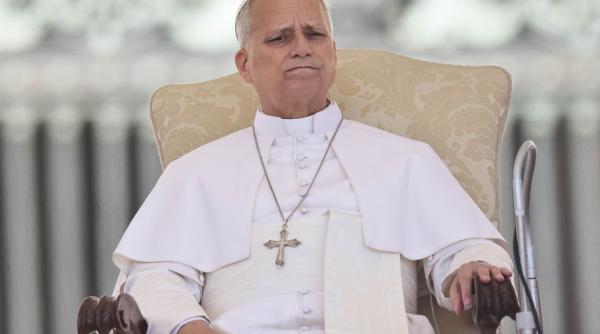 gest impresionant papa alergat ajute barbat lesinat slujba