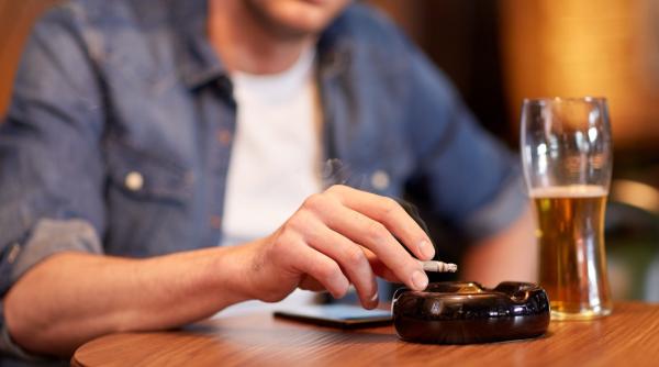doua vicii cauze cancer preventie tutun alcool