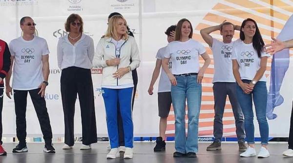 Nadia Comăneci a dat startul Crosului „Ziua Olimpică”