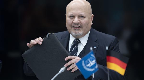 procurorul sef curtea penala internationala suspendat functie
