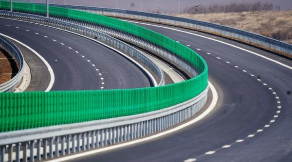 Decizie CNAIR: Apar benzile de urgență pe drumurile expres din România