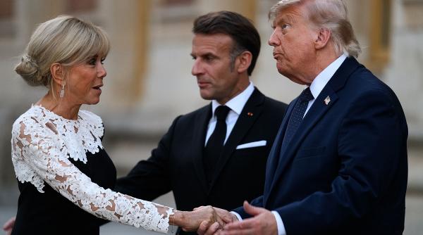 Rivalii politici, revoltați pentru că Macron l-a primit pe Trump la Versailles și a fost „servil”