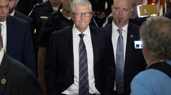 Bill Gates recunoaște relații extraconjugale cu o doctoriță de la Harvard și o cercetătoare din domeniul nuclear din Rusia. Dezvăluiri explozive din audierea despre Epstein