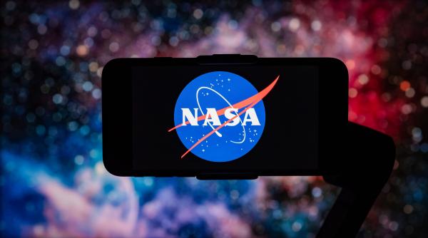 NASA încearcă să salveze telescopul Swift înainte să cadă pe Pământ