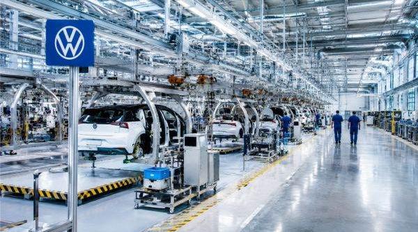 VW ar putea ajunge în mâinile chinezilor: Sfârșitul unui imperiu?