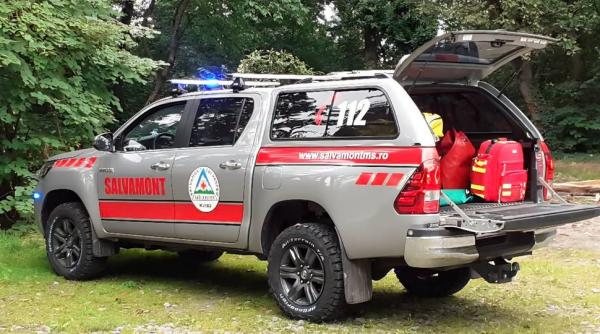 Mobilizare masivă în Călimani după ce un pasionat de adrenalină s-a răsturnat cu ATV-ul