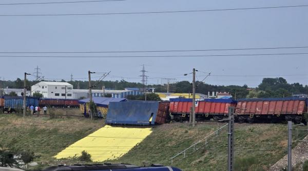 Trafic feroviar blocat în Constanța: Un vagon s-a răsturnat, iar alte patru au deraiat