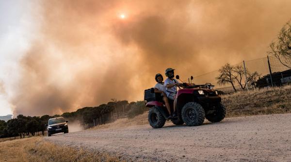 Atenție unde călătoriți. Stare de urgență în Spania din cauza incendiilor de vegetație