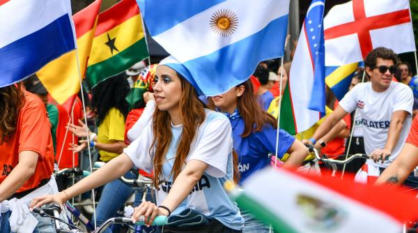 Dorul de Mondial și dorul de România