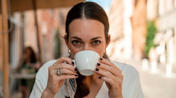 Bei cafea în fiecare zi? Iată ce se întâmplă, de fapt, cu ficatul tău