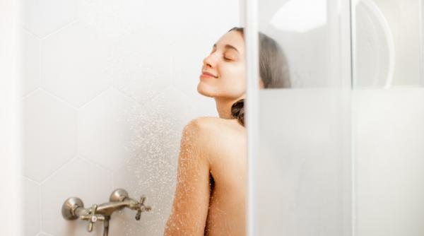 Cum economisești apă acasă: 10 trucuri simple care îți reduc factura