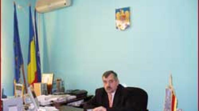 politisti de dat afara