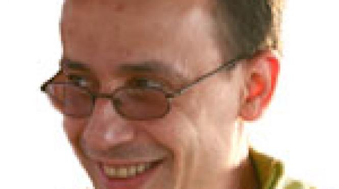 martor la facerea istoriei azi grupurile de interese