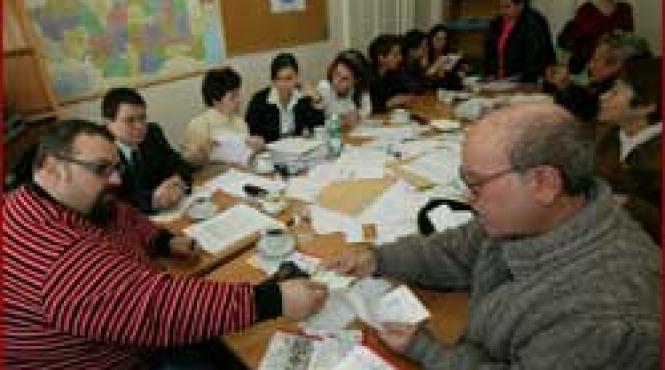 coada mare la sediul pc nevoiasi in audienta