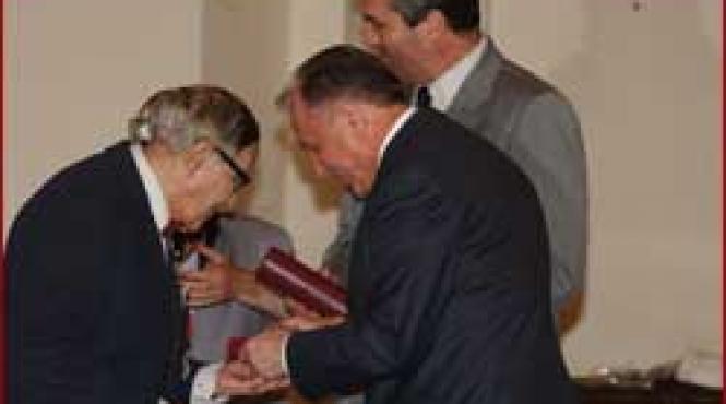 cavalerul muzicii de petrecere