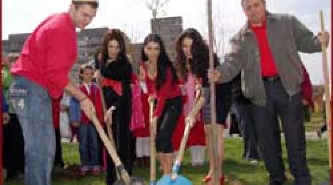 primul pas in lupta bety etnic are sanse mari sa ajunga presedinte