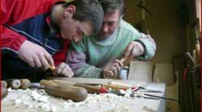 soarta din ucigas de frate a devenit artist de elita