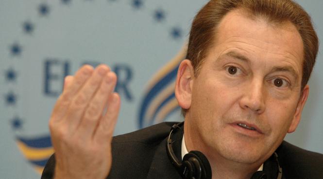 graham watson basescu a fracturat romania