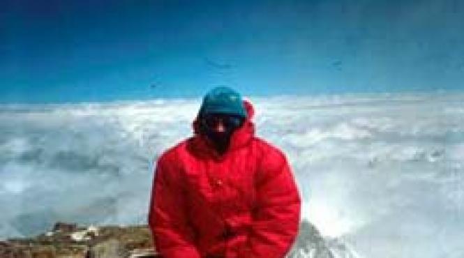 nives meroi doamna everest