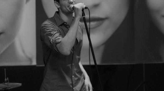 vama a lansat bed for love