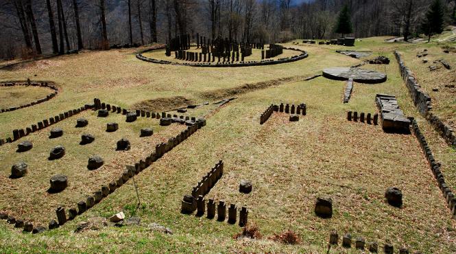 muntii orastiei jaful continua