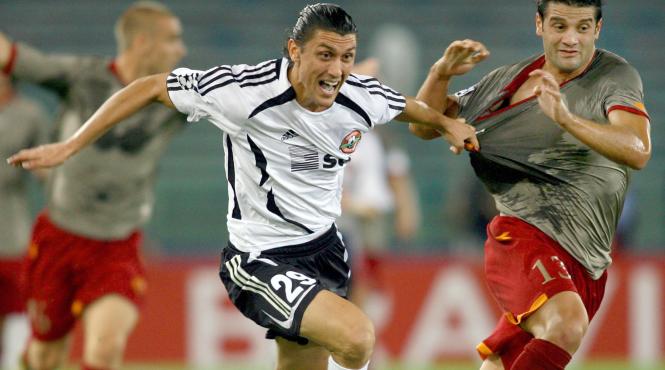 al doilea roman in galaxie