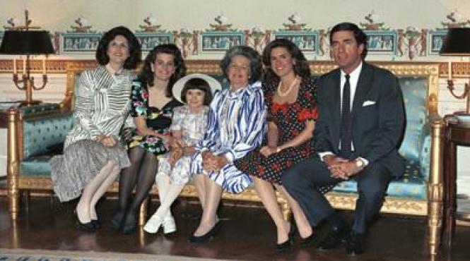 lady bird a zburat catre stele