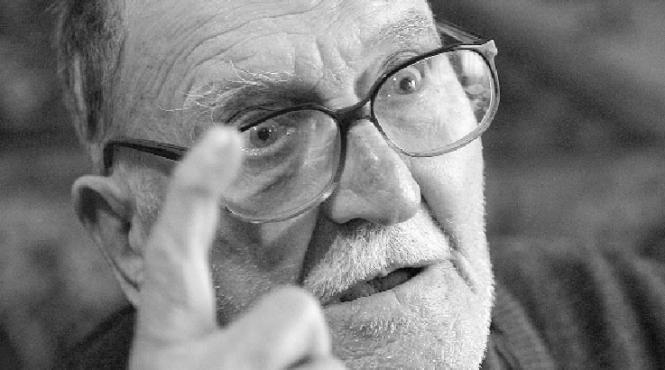 batut de militie pentru cativa dinti din aur