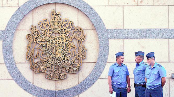 expulzari si bombardiere