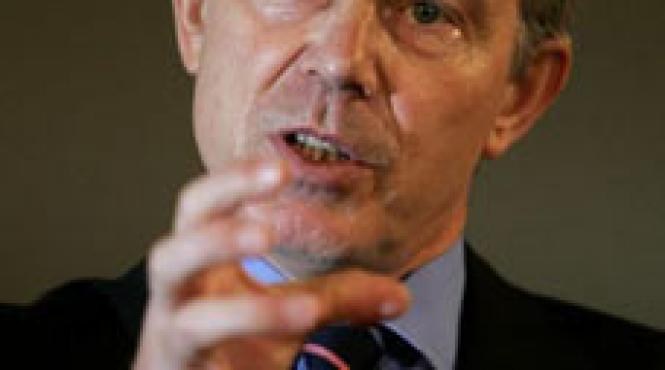 tony blair isi publica memoriile