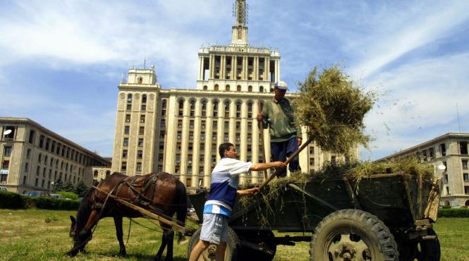 casa scinteii la varsta pensionarii