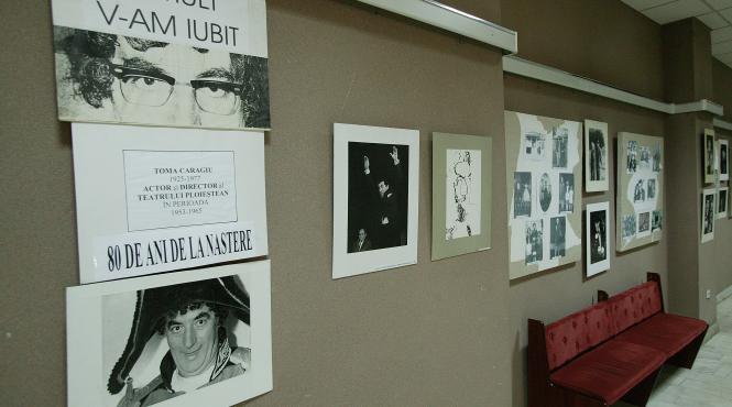 istoria se scrie cu rasul lumii largi