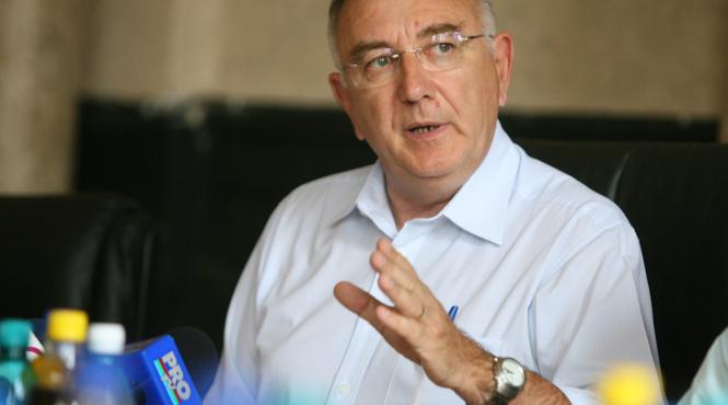 sectorul 1 chiliman se cearta dar gunoiul ramane