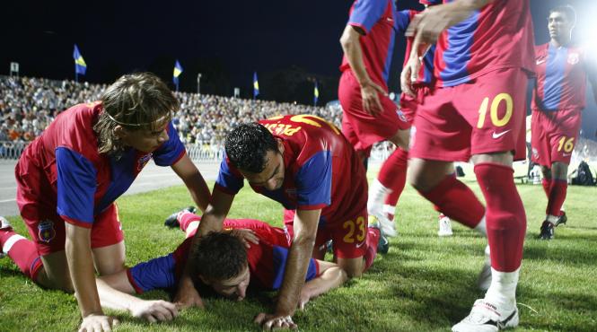 pasiti din nou in elita fotbalului