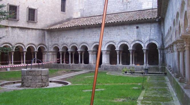 columbia locul in care a fost inchis pablo escobar exorcizat de catre benedictini