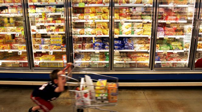 pe ce si dau romanii banii